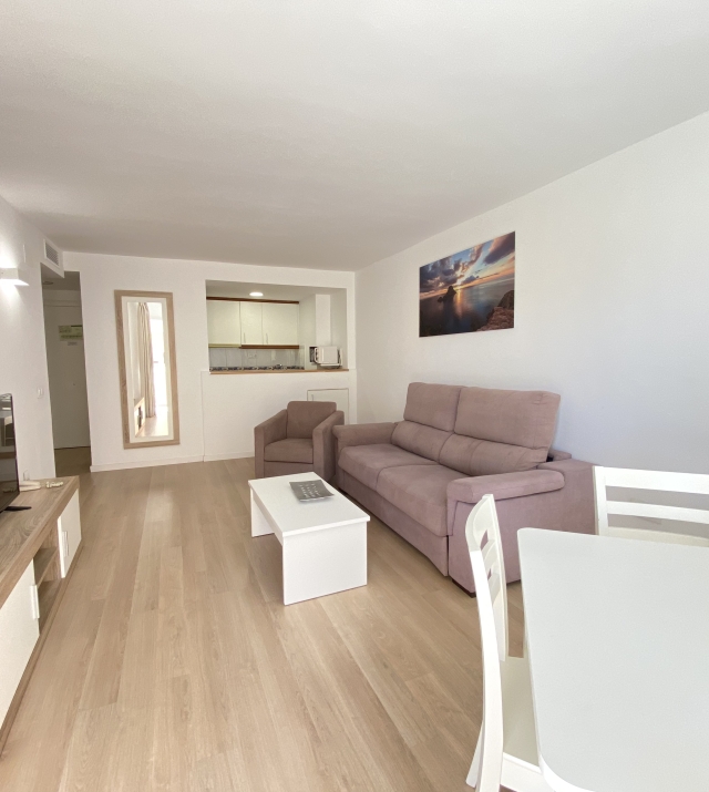 Resa estates for sale ibiza Port des Torrent living.jpg